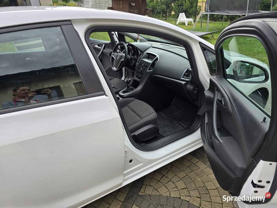 Opel astra 2014 manualna Włodawa sprzedam