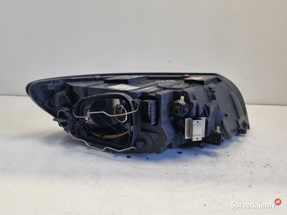 LAMPA LEWA Volvo S40 II V50 LIFT XENON PRZEDNIA Rudka