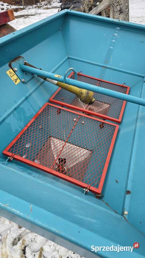 ROZSIEWACZ NAWÓZ SLUKY DRC 700l 21m