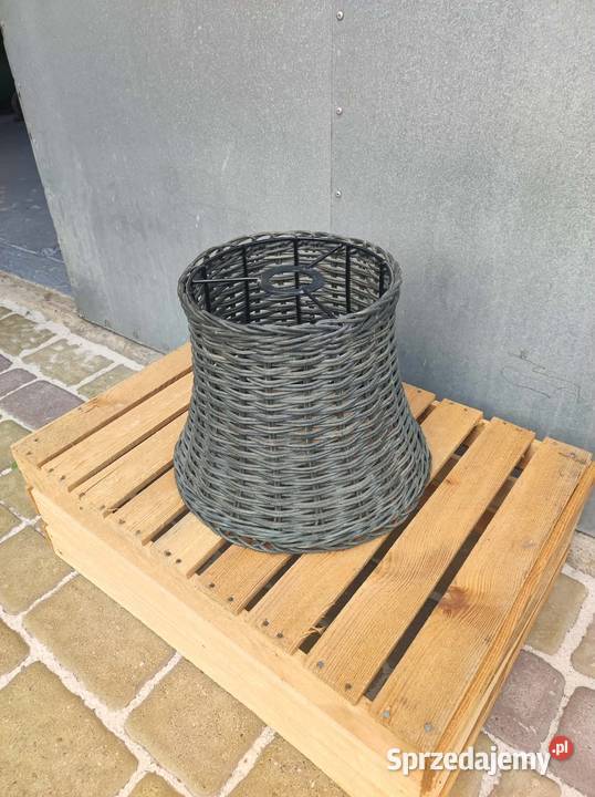 Ciemny abażur pleciony boho rattan wiklina Podkałek