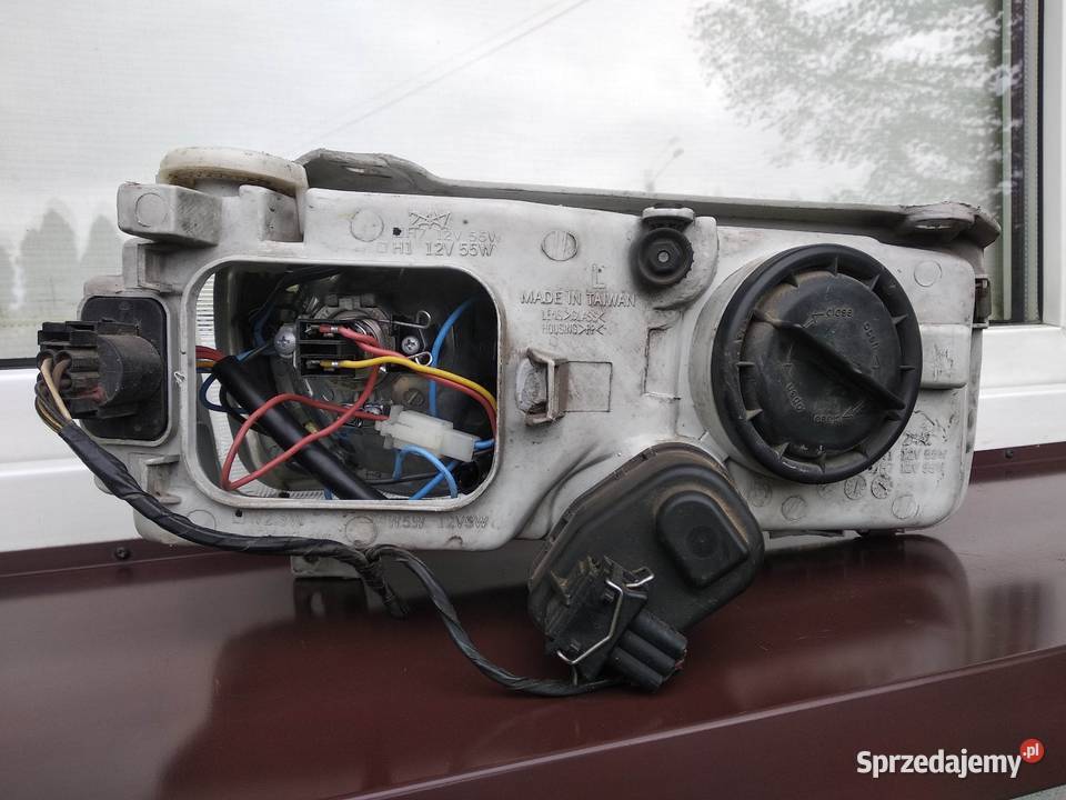 VW Passat B4 lampy przednie prawa lewa komplet łódzkie sprzedam