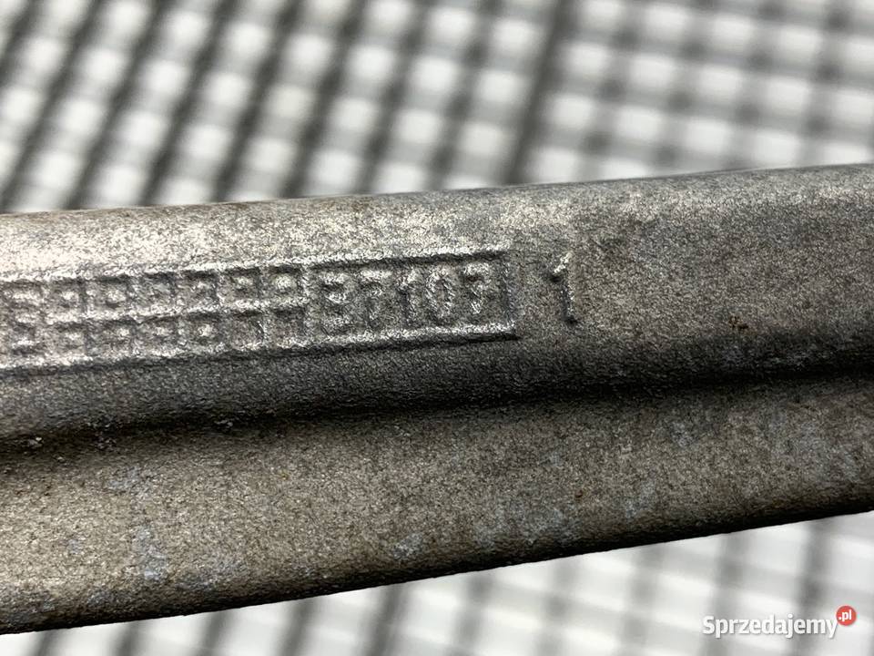 WAHACZ LEWY PRZÓD AUDI Q8 SUV PRZEDNI LEWA