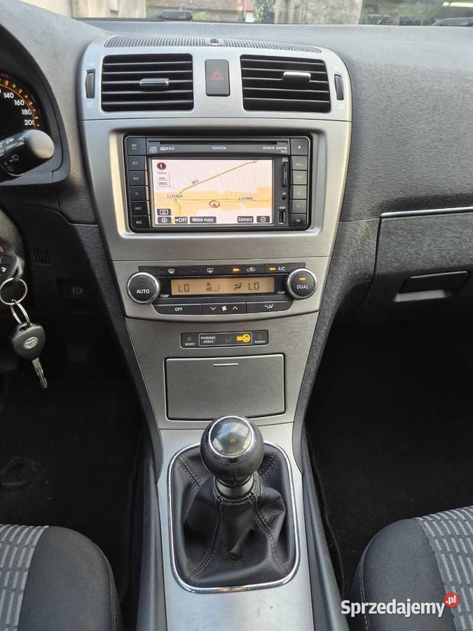 Toyota Avensis kamera navi Rok produkcji 2012 Udanin