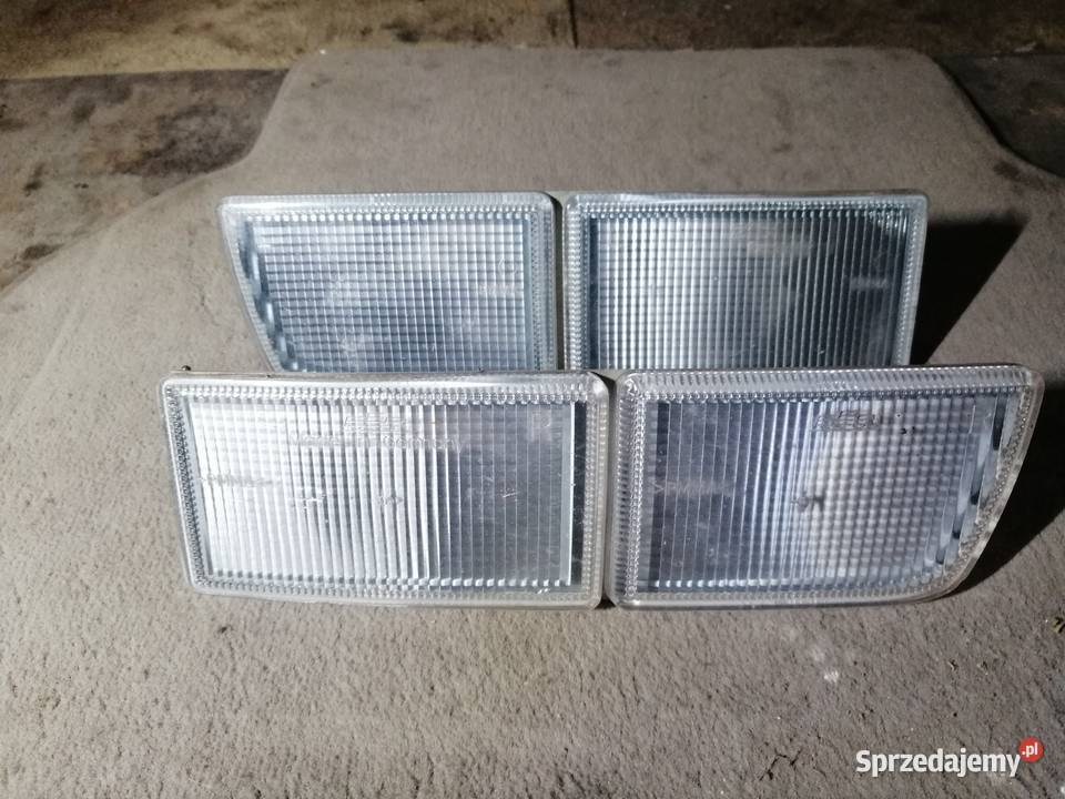 Vw golf 3 zaślepki halogenu oryginalne lewa i Aleksandrów Łódzki sprzedam