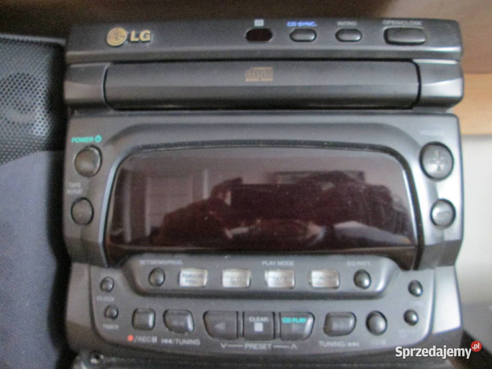 Radiomagnetofon z cd LG