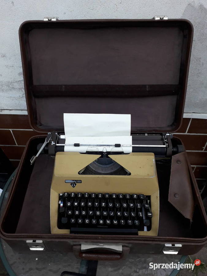 Polska przenośna maszyna do pisania Łucznik