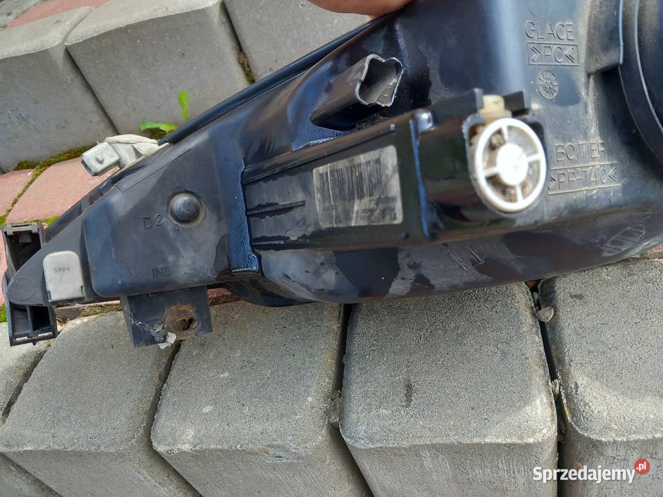 Peugot 206 lampa przednia prawa Valeo Europejska Krosno