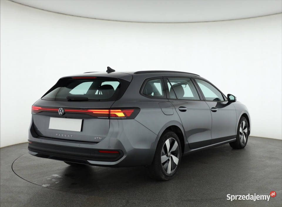VW Passat 15 eTSI ACT 57017km