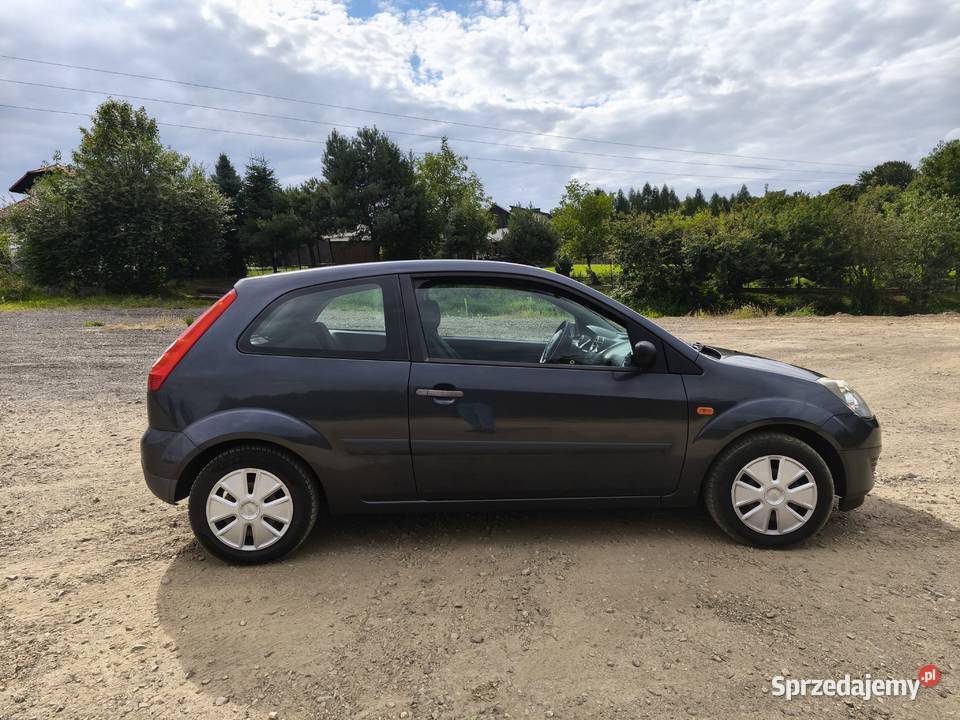 Ford Fiesta 13 serwisowany prywatnie zadbany elektryczne szyby Skawina