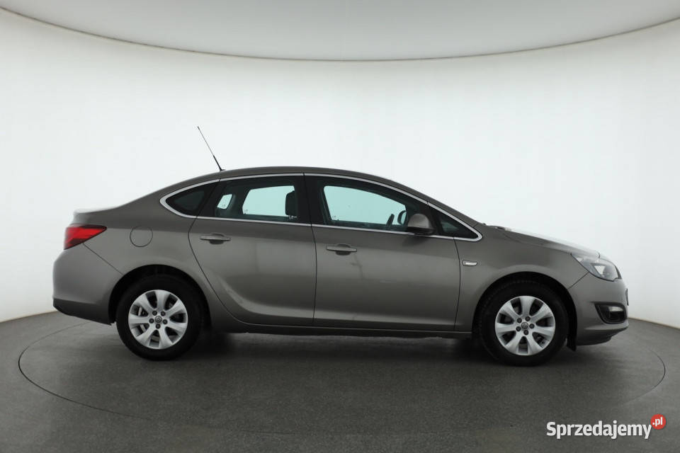 Opel Astra 14 T mazowieckie