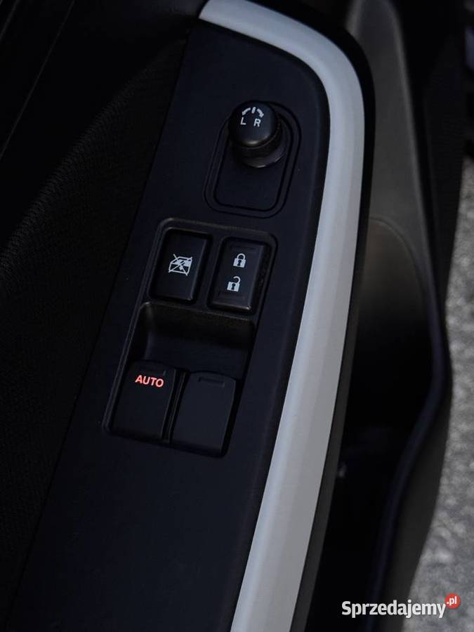 Suzuki Swift Premium Plus Pierwszy Właściciel Rok produkcji 2017 Swift Raciąż