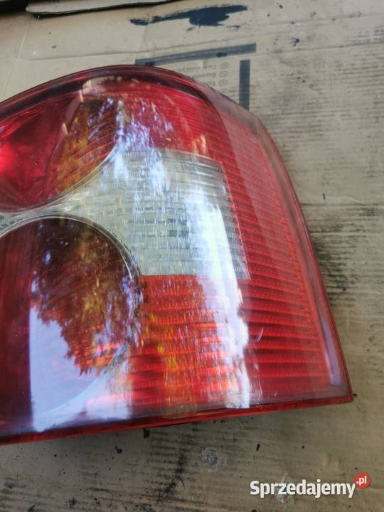 Passat B5 FL lampa lewa tył 3B9945096S kombi Łódź sprzedam