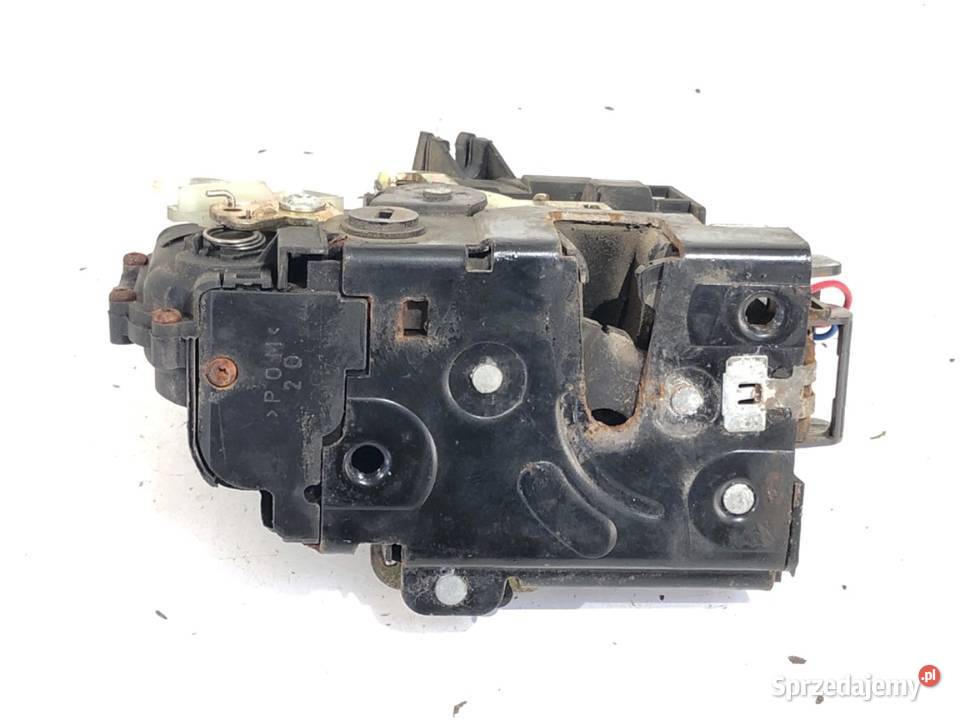 ZAMEK DRZWI LEWY TYŁ VW PASSAT B5 FL Hatchback