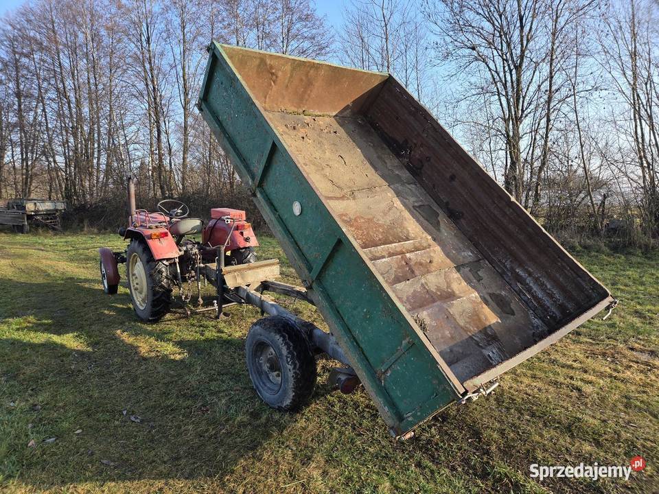 Wywrotka jedno osiowa transport Złoczew laweta uszkodzony