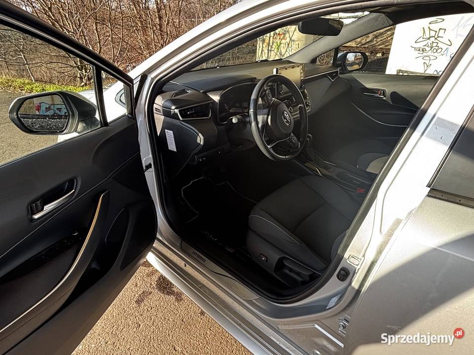 Toyota Corolla 20 Hybrid serwis ASO certyfikat nieuszkodzony Opole