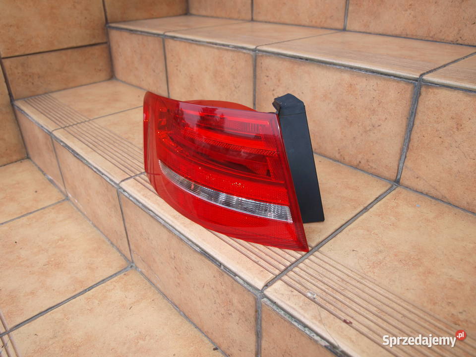 Audi A4 B8 Kombi lampa lewa tył zwykła 2008 Lampy tylne Kalisz