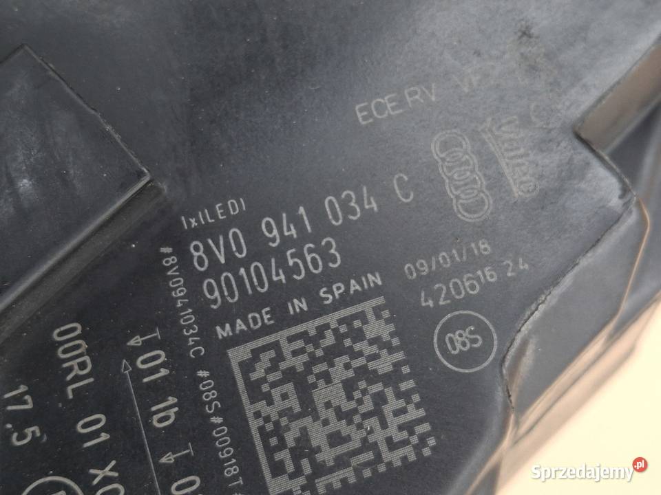 AUDI A3 8V LIFT REFLEKTOR PRAWY FULL LED LAMPA sprzedam