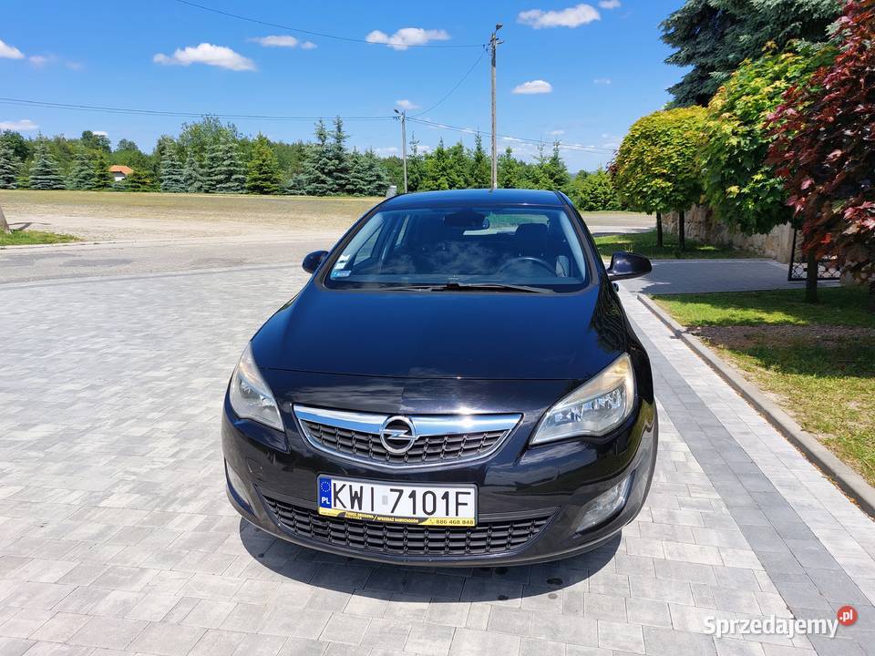 Opel Astra J Cosmo 17 cdti 125 czarny Wieliczka