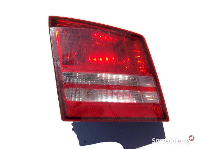 Dodge Journey Lampa tylna lewa w klape tylnej lampy tylne Mińsk Mazowiecki