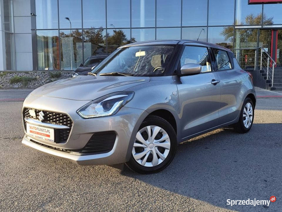 SUZUKI Swift 2022r salon LED tempomat BT benzyna małopolskie Kraków