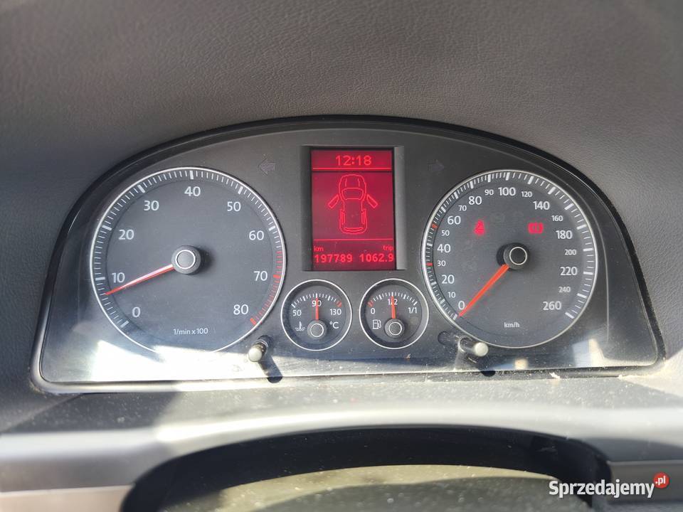 Volkswagen Touran 14 benzyna nowe OC i przegląd 140KM Grudziądz