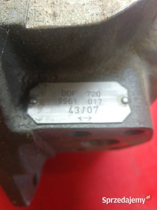 Rdzeń kolumny obrotów LIEBHERR 900 Łapanów