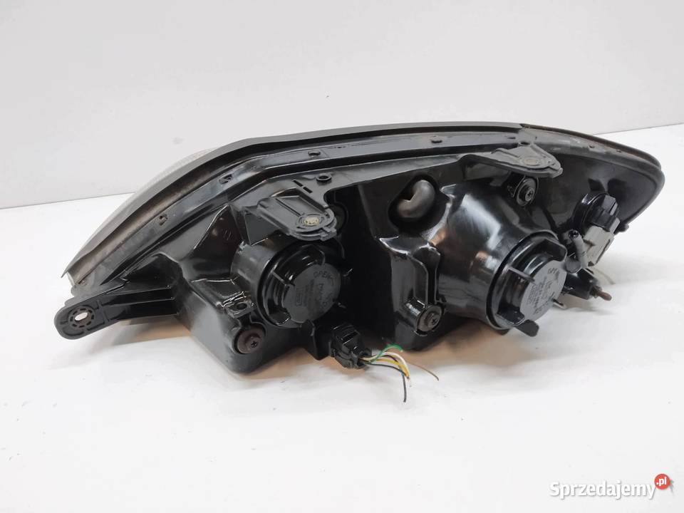 LAMPA PRZÓD PRAWA EU Hyundai Coupe II 20012008