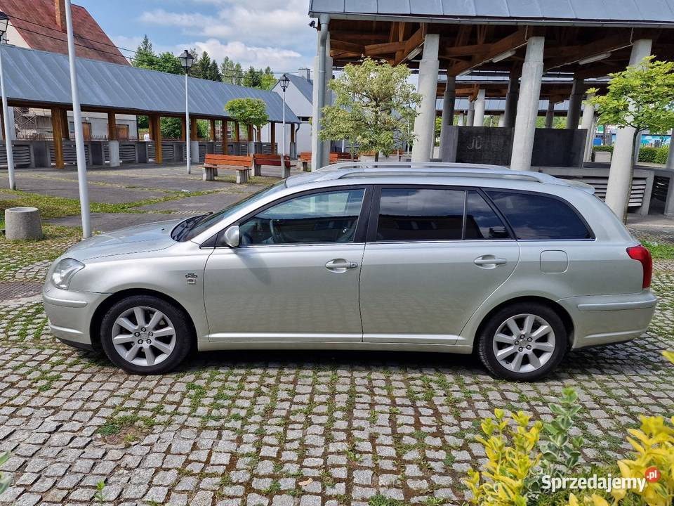 Toyota Avensis II 20 D4D Prestige Full Navi centralny zamek małopolskie
