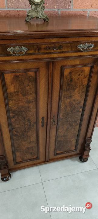 Piękna bieliźniarka eklektyczna antyk Łagów