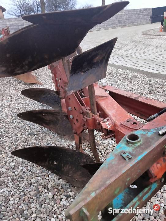 Pług 3 skiby kverneland Nowa Karczma