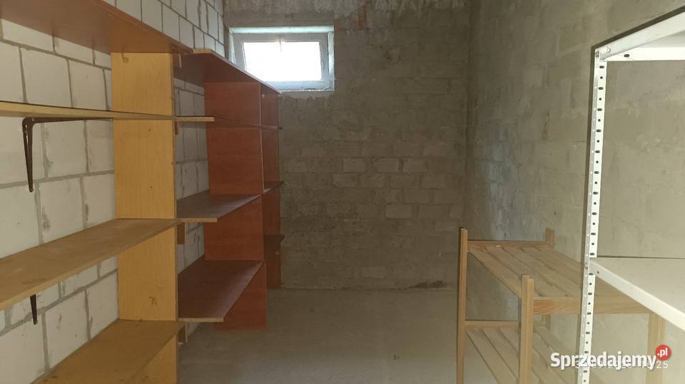 Piwnica 7m2 z oknem do wynajęcia na osiedlu Tarczyn