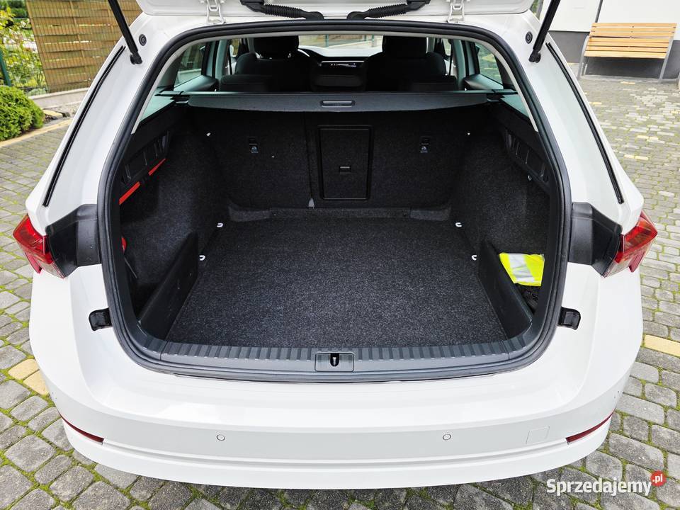 KODA Octavia 15 TSI Ambition ACT Kombi 150 Full asystent parkowania Škoda Będzin