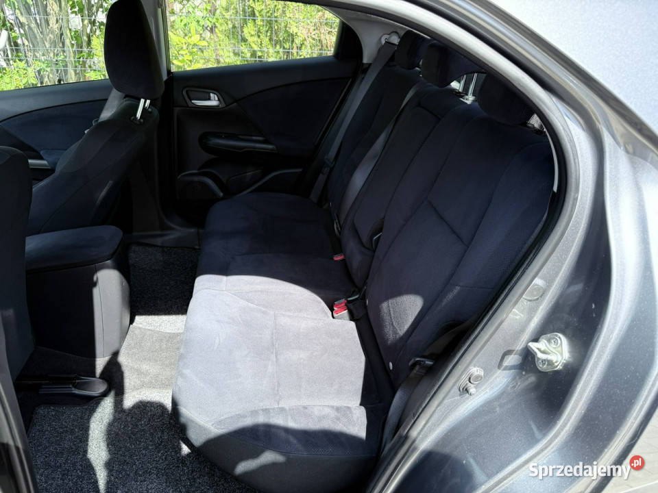 Honda Civic 18 V TEC Zadbana Serwisowana z gniazdo USB Poznań