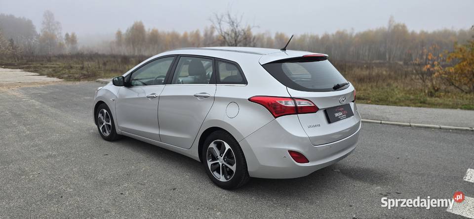 Grzana Kierownica Fotele Klimatyzacja Czujniki gniazdo USB łódzkie