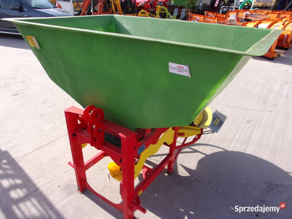 Rozsiewacz nawozowowapienny KŁOS 600 1tarczowy w Opoczno