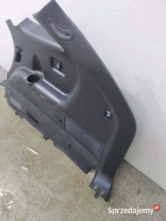 TAPICERKA BOCZEK BAGAŻNIKA PRAWY TYŁ Hyundai