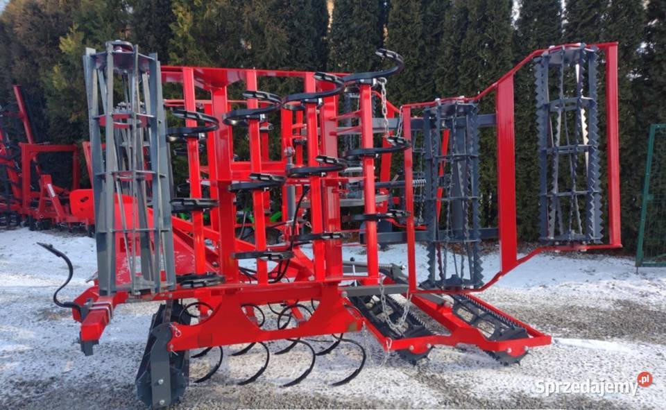 Agregat Uprawowy hydraulicznie składany Firmy Agregaty