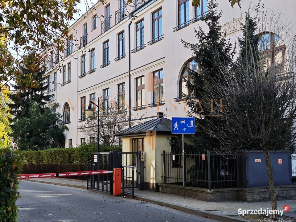 Wyposażone 2 pokoje garaż klimatyzacja balkon Warszawa