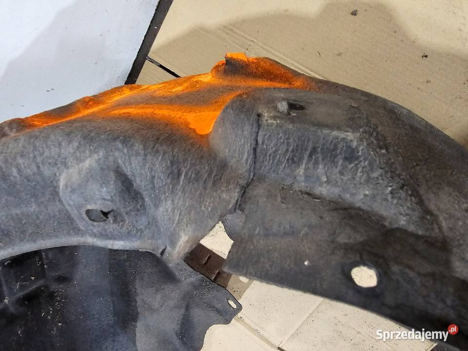 NADKOLE LEWY TYŁ AUDI A6 C7 4G0810171A Przystajń