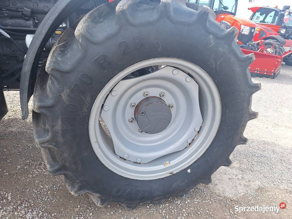 Ciągnik rolniczy Massey Ferguson 5709 S Massey Ferguson Lipnik sprzedam