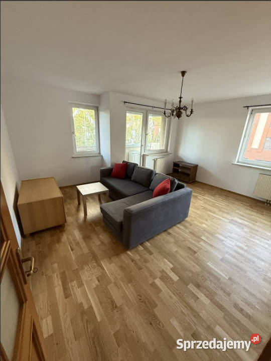 73 m 3 POKOJE KUCHNIA 2 ŁAZIENKI BALKON ŻYTNIA Nieruchomości Warszawa