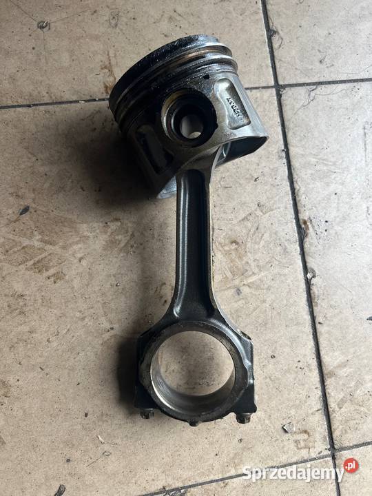 Tłok korbowód 22 HDi euro 4 citroen Peugeot Ford
