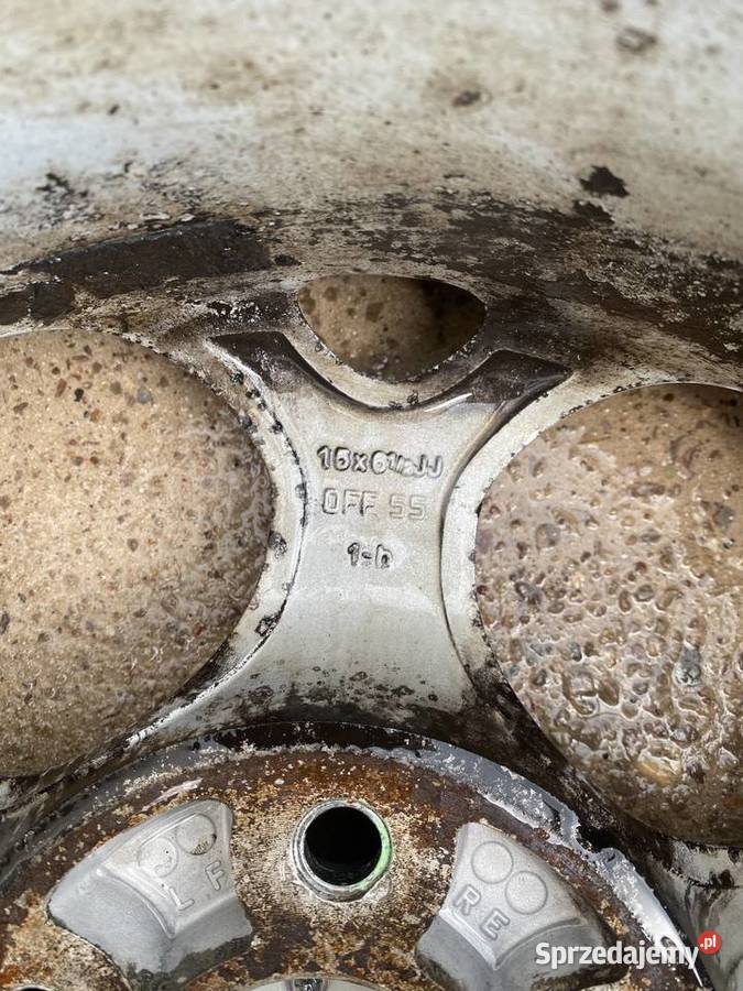 Felgi Alusy z oponami 19565r15 w stanie świetnym Średnica 15" Marki