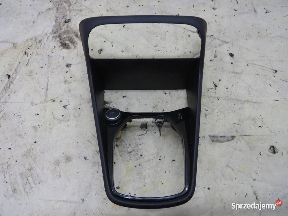 TUNEL RAMKA WYBIERAKA FORD FIESTA MK8 Osłony i zaślepki sprzedam