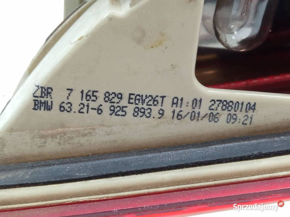 LAMPA TYŁ W KLAPĘ LEWA KOMBI 7165829 Bmw Seria 5