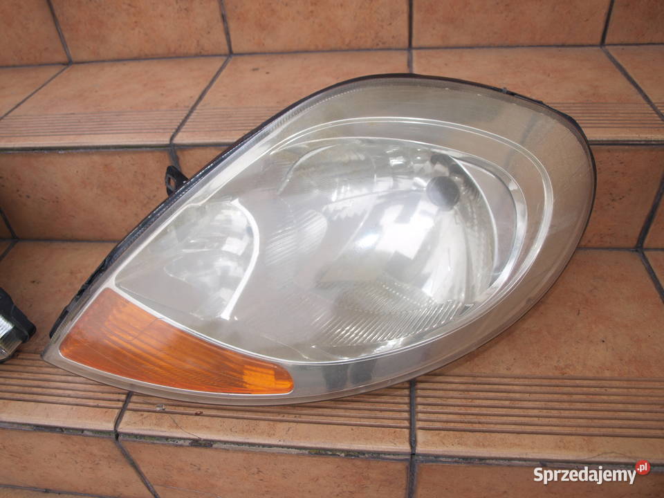 Opel Vivaro lampy przód 2007 2014r europa Kalisz