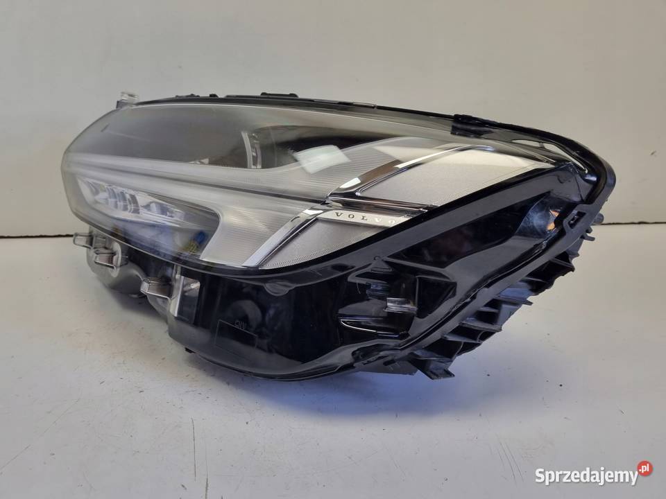 Volvo V90 S90 PRZEDNIA LAMPA LEWA lewy przód osobowe Motoryzacja Janów
