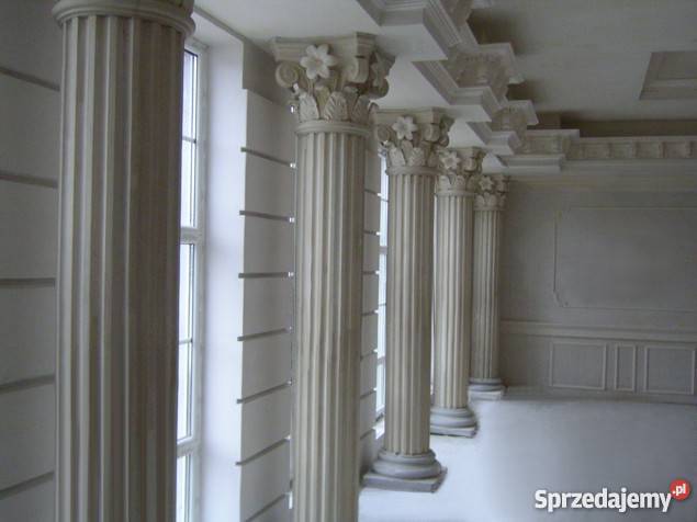 Płaskorzeźba Kobieta z wiolonczelą kolor biały Boguchwała sprzedam