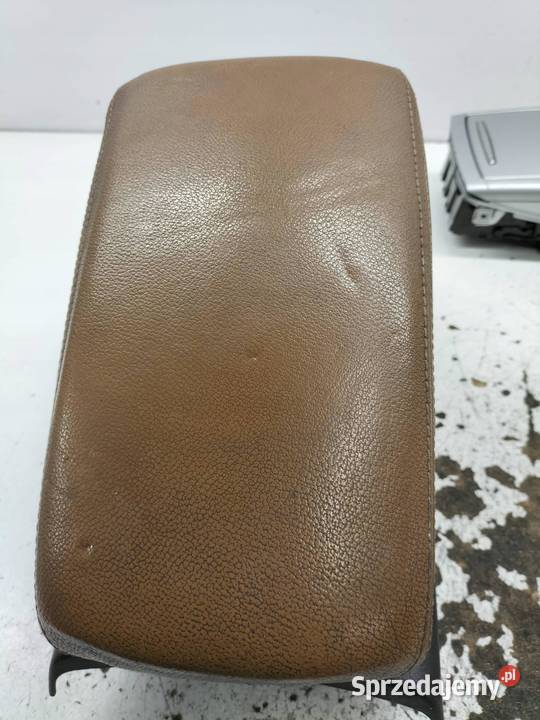 PODŁOKIETNIK SKÓRA TUNELU AMARETTO KPL BRĄZ Audi Rok produkcji 2009
