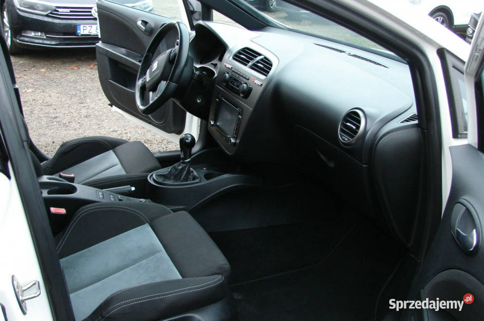 Seat Leon CUPRA R 310 II 20052012 Samochody osobowe Piła